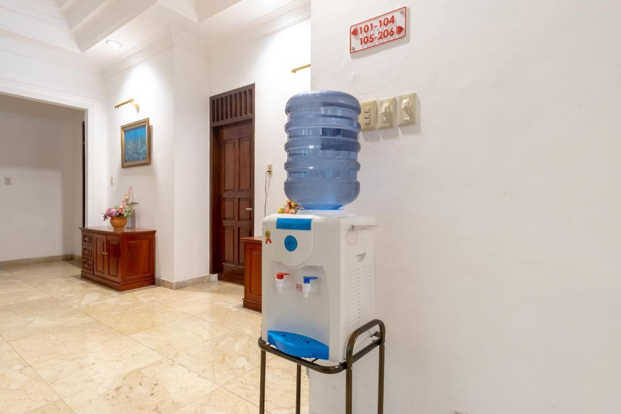 Hotel Oyo Living 2843 Raz House Syariah Medan Esterno foto