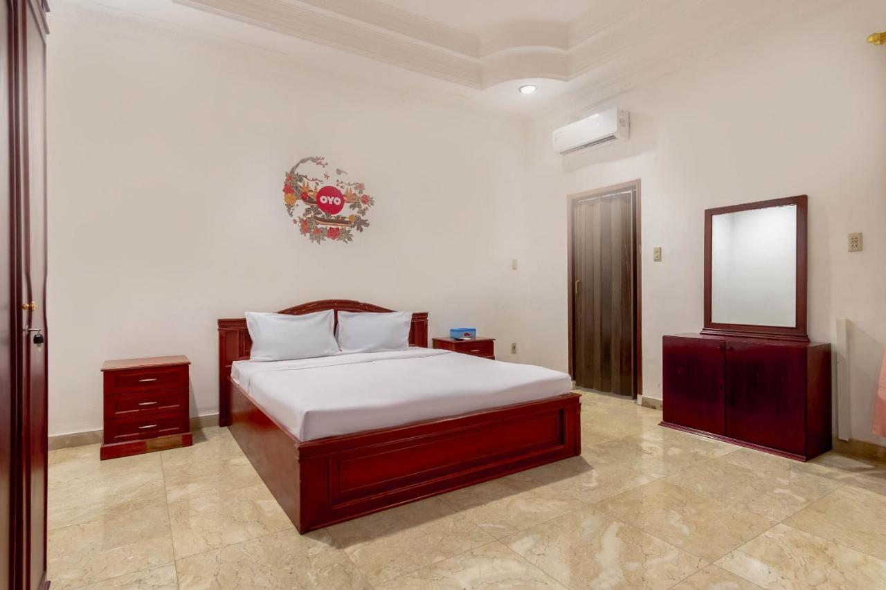 Hotel Oyo Living 2843 Raz House Syariah Medan Esterno foto